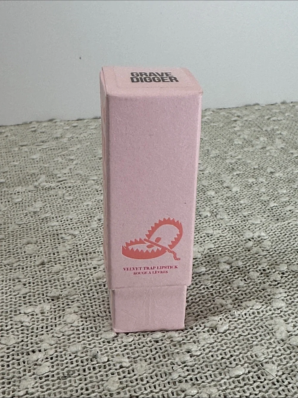 Jeffree Star Cosmetics Velvet Trap LipstickGrave Digger